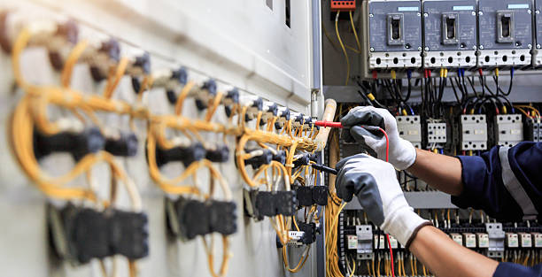Professional Electrician technician working in Richwood, TX